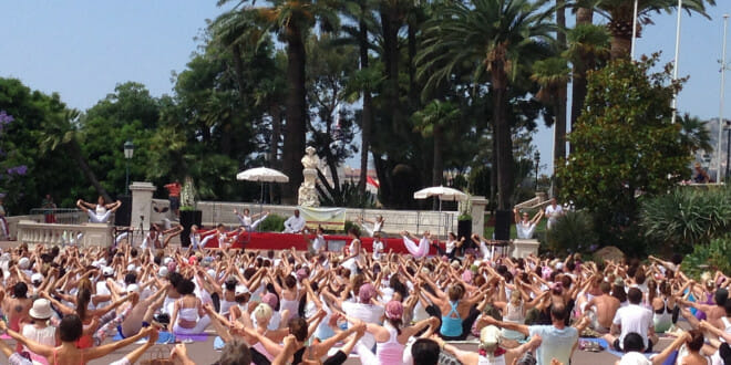 21 июня: Всемирный День Йоги в Монако