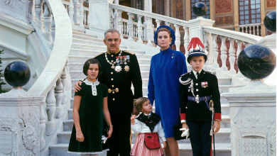 князь Ренье III и Грейс Кейли с детьми