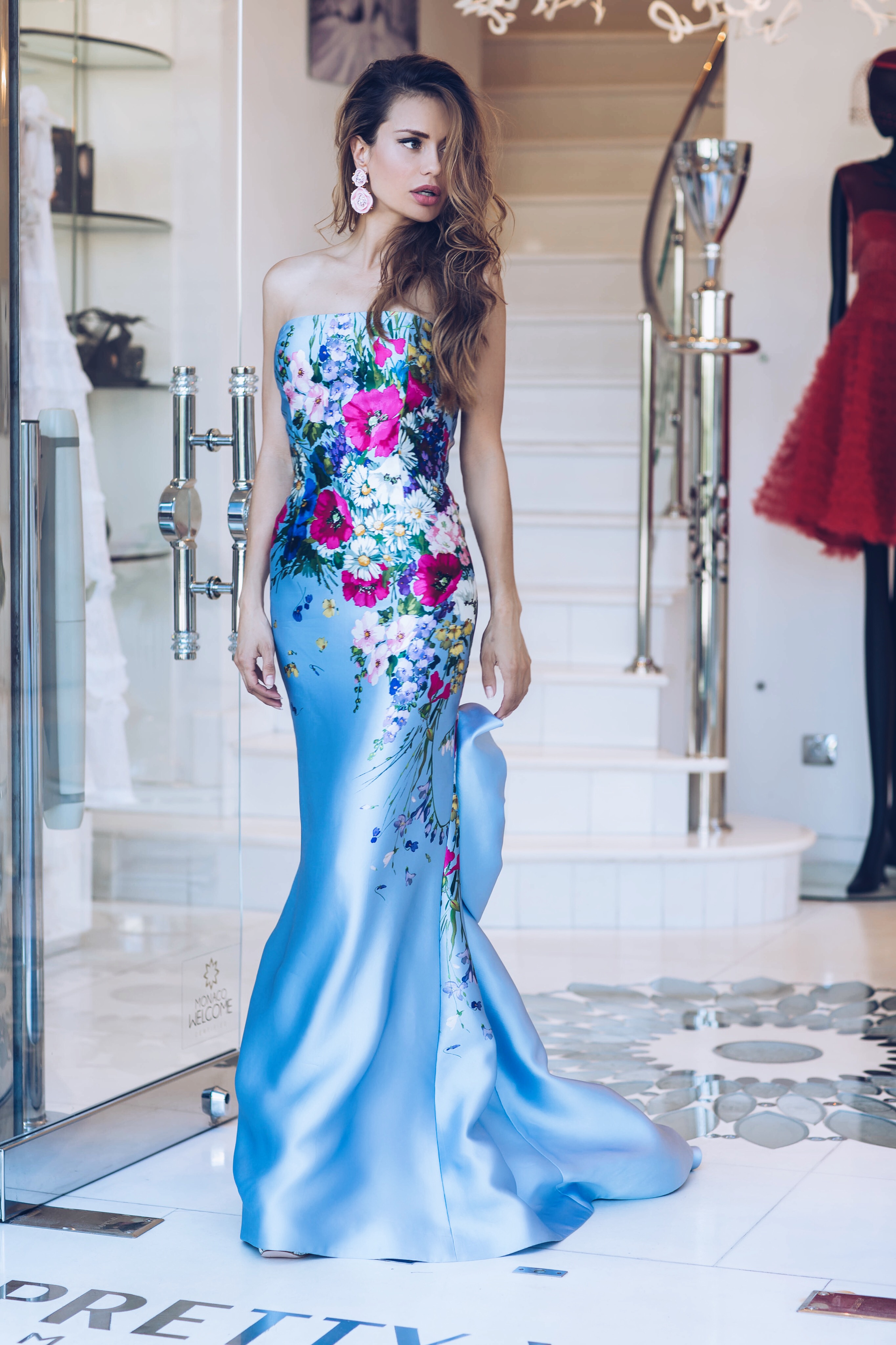 Голубое платье с цветами Oscar de la Renta