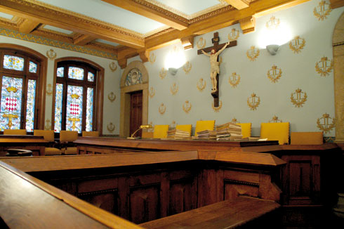 Зал заседаний суда