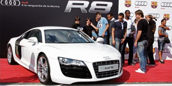 Автомобиль Лионеля Месси выставят на аукционе в Монако