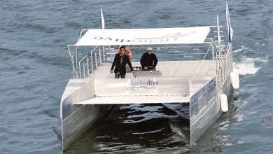 В Монако прибыл первый катамаран на солнечных батареях