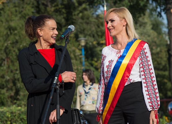 Дела княжеские: принцесса Стефания отправилась в Румынию