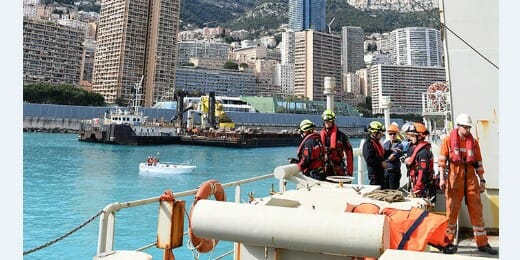 Спасательная операция на борту судна Simon Stevin