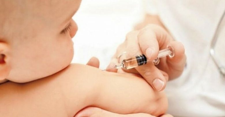 «Я защищаю своего ребенка, делая ему прививку»