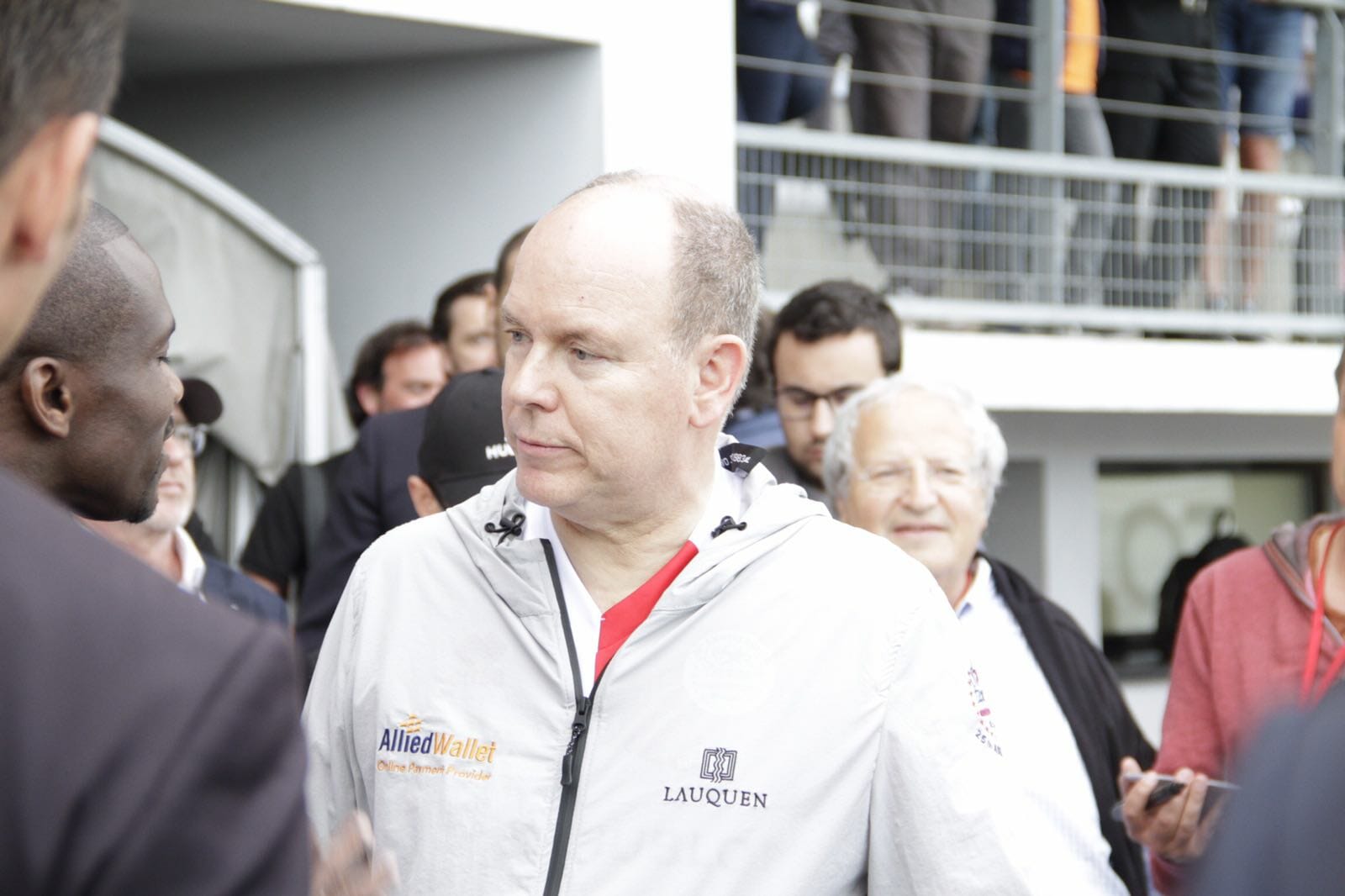 Команда Альбера II выступила против пилотов Формулы 1 в благотворительном матче