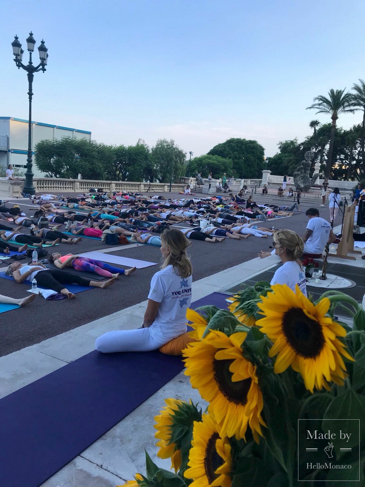 Yoga Solstice на террасе Казино Монте-Карло - баланс для всех