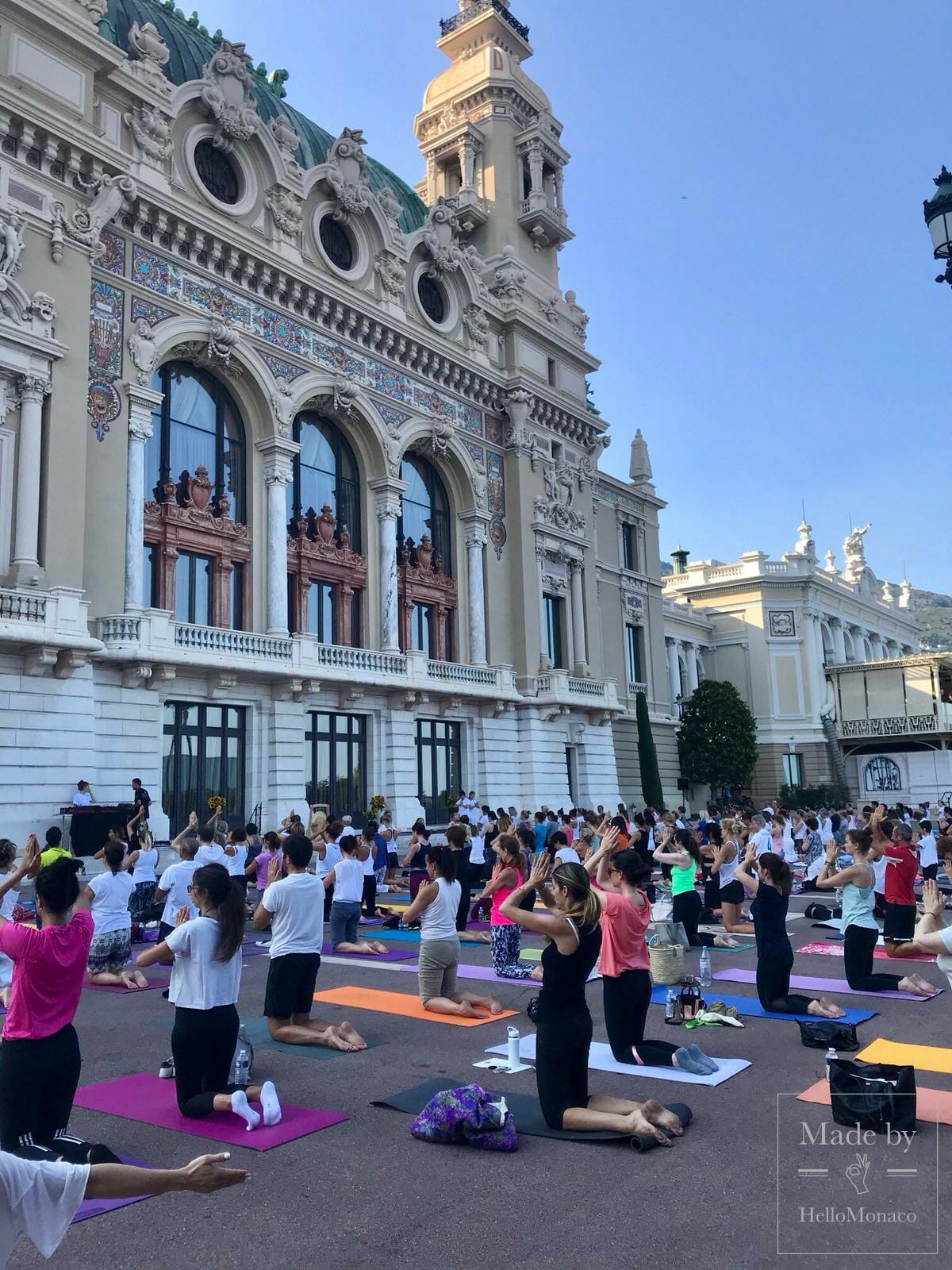 Yoga Solstice на террасе Казино Монте-Карло - баланс для всех
