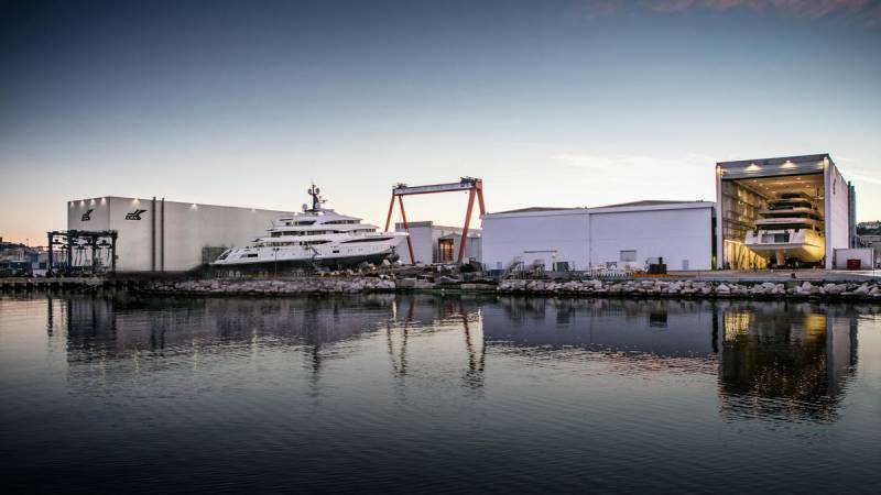 Mercedes планирует выпуск новой скоростной яхты и другие новости