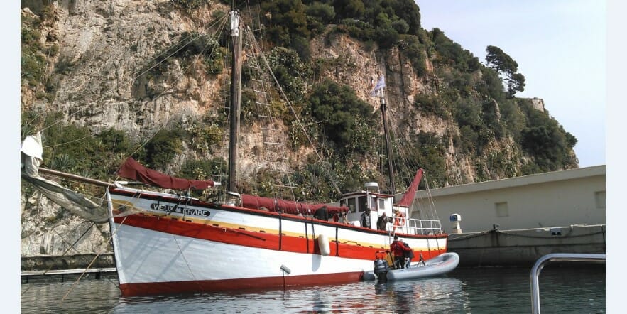 Легендарное судно "Старый краб" теперь находится в Монако