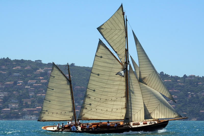 63-метровая суперъяхта Metis от Benetti и другие новости