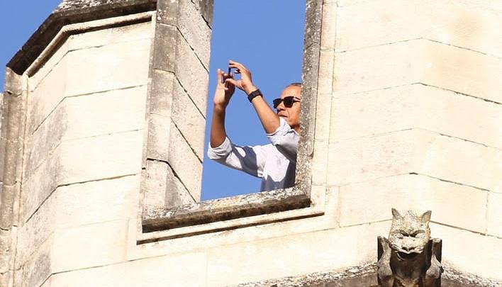 Барак Обама с семьей проводит летние каникулы во Франции и Монако