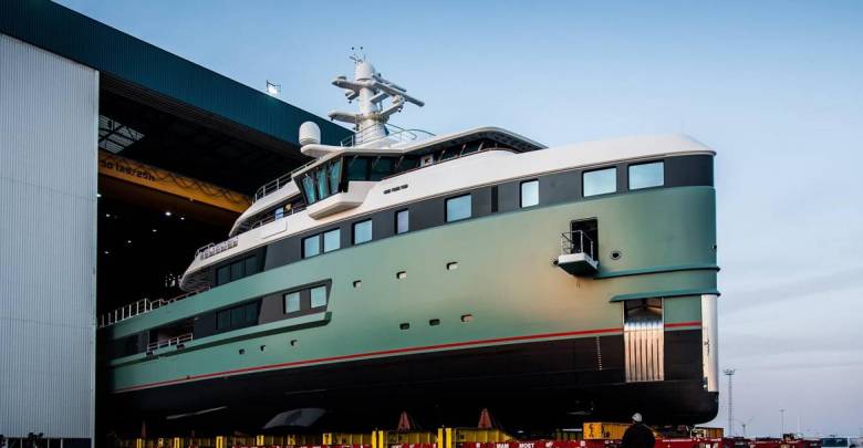 Damen cпускает на воду свою первую экспедиционную яхту и другие новости
