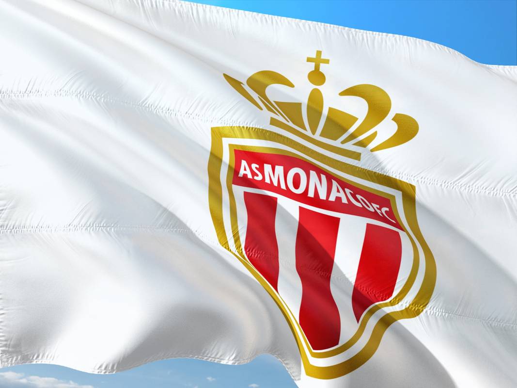 ФК "Монако" собирает щедрое пожертвование для Красного Креста княжества