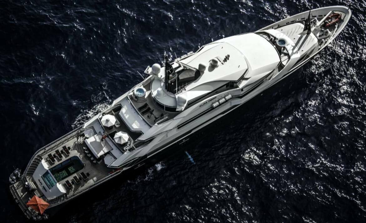 Погрузитесь в мир потрясающих яхтенных бассейнов вместе с Oceanco